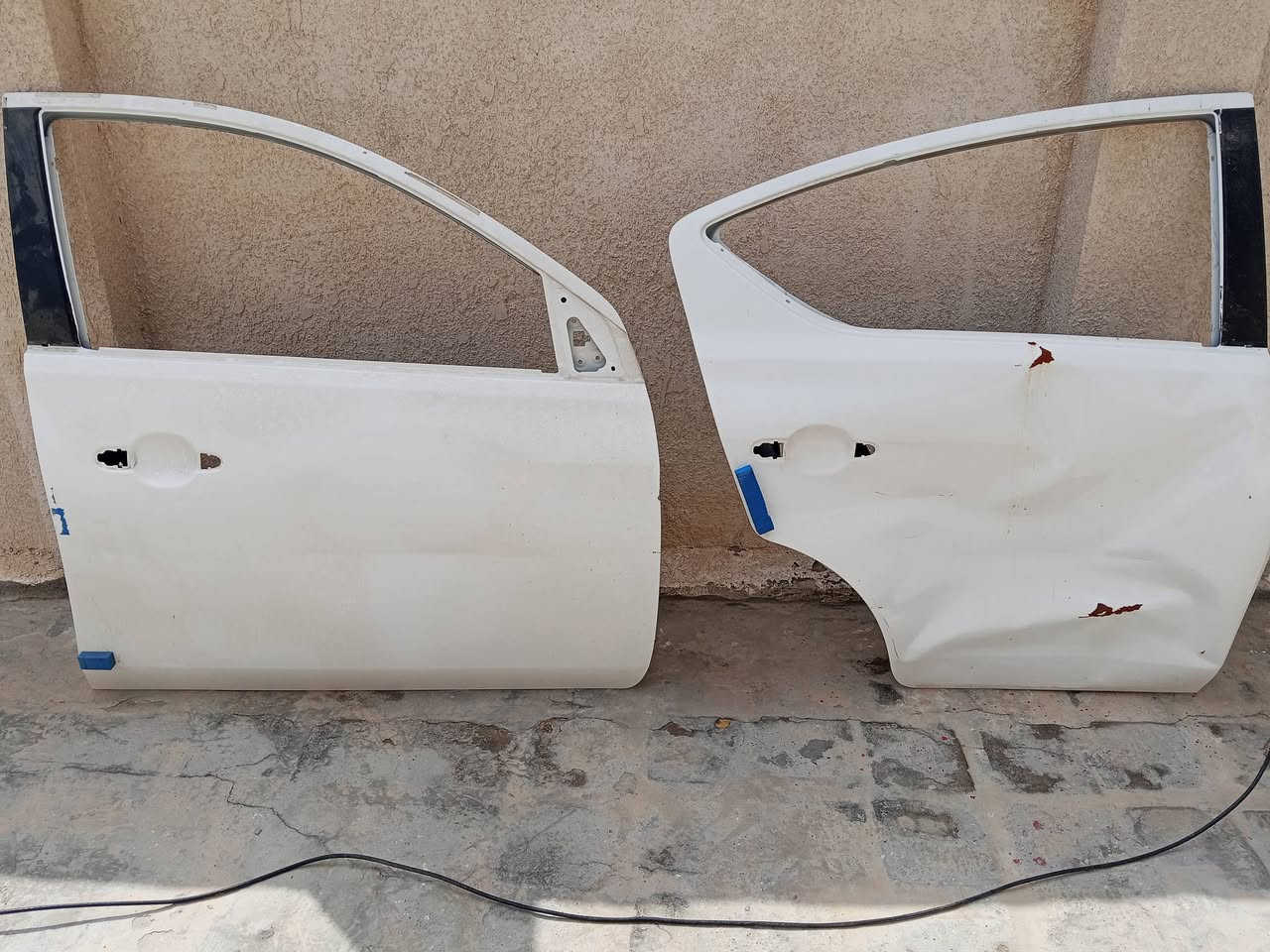 سلام عليكم عندي بابين يمنه أو عندي كبات جدد على 350الف ***********
