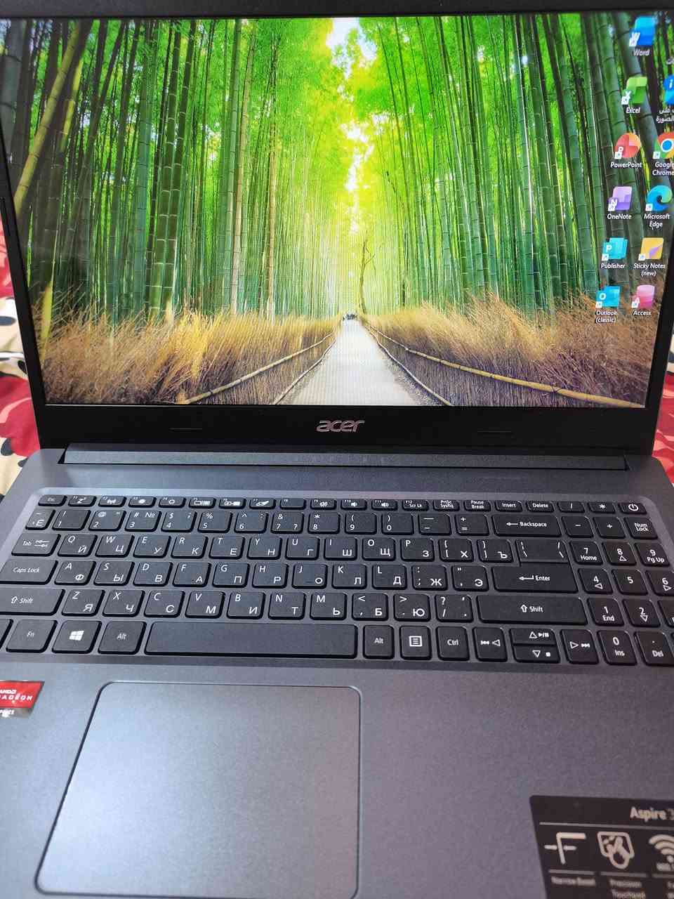 لابتوب Acer Aspire 3
الماركة: Acer
الموديل: Aspire A315-23G
نظام التشغيل: Windows 11 Home (نسخة أصلية - لغة عربية)
المواصفات التقنية:
المعالج: AMD Athlon Silver 3050U with Radeon Graphics
الذاكرة العشوائية (RAM): 8 جيجابايت (8192 MB) - قابلة للترقية
كرت الشاشة: AMD Radeon (TM) Graphics (ذاكرة مخصصة 2 جيجابايت)
التخزين: قرص صلب HDD توشيبا سعة 500 جيجابايت (موديل: TOSHIBA MQ01ABF050)
الشاشة: شاشة عادية بإطار ضيق (Narrow Bezel)
لوحة المفاتيح: حروف إنجليزية و روسية (مزدوجة) يمكن شرائ لاصق احرف عربية ولصقها سعرها 3 الاف دينار عراقي 
البطارية: صحة البطارية 86% (السعة التصميمية: 37,012 mWh / السعة الحالية: 31,966 mWh)
الشاحن: أصلي (65 واط، 19 فولت)

الحالة العامة:
الجهاز مستعمل استعمال شخصي فقط
بحالة جيدة جداً، مناسب للاستخدام اليومي، الدراسة (كتابة بحوث وملازم) ، العمل المكتبي، وتصفح الإنترنت.
 تم تثبيت ويندوز 11 أصلي عربي 

السعر المطلوب:
190,000 دينار عراقي (قابل للتفاوض البسيط)

ملاحظة / يمكنك الاتصال بي للتفاوض او لتحديد موعد للمعاينة،  كذلك يتم بيع الابتوب ل افضل سعر
رقم الهاتف للتواصل
*********** اتصال او واتساب
