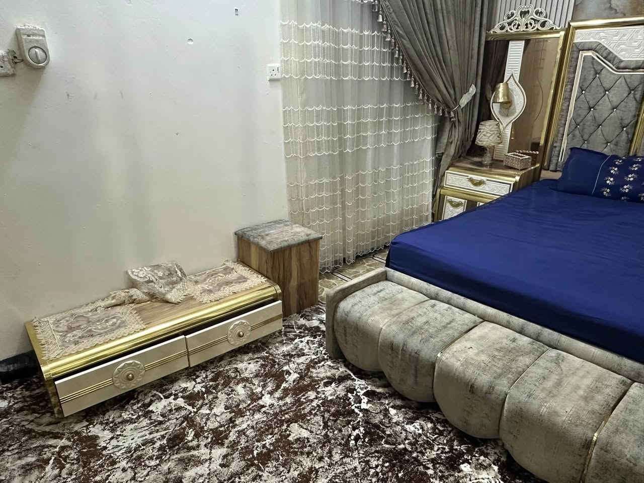سلام عليكم غرفه لبيع ١٢ قطعه ***********
