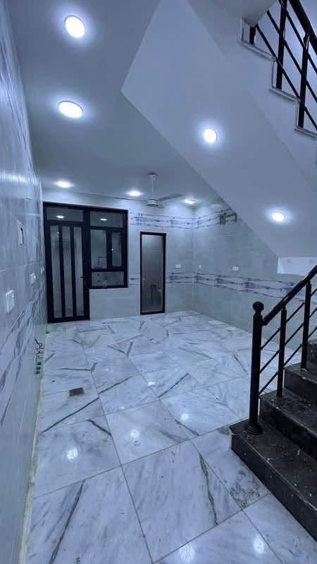 للايجار في السيدية بيت زيرو مودرن (مساحه 50m )
يحتوي على

ثلاث طوابق

وثلاث غرف نوم (سويتات) 

وصاله

ومطبخ

وخدمات صحيه 

السعر :800 الف 

موقع: السيديه - قرب شارع النخيل

للاستفسار***********
