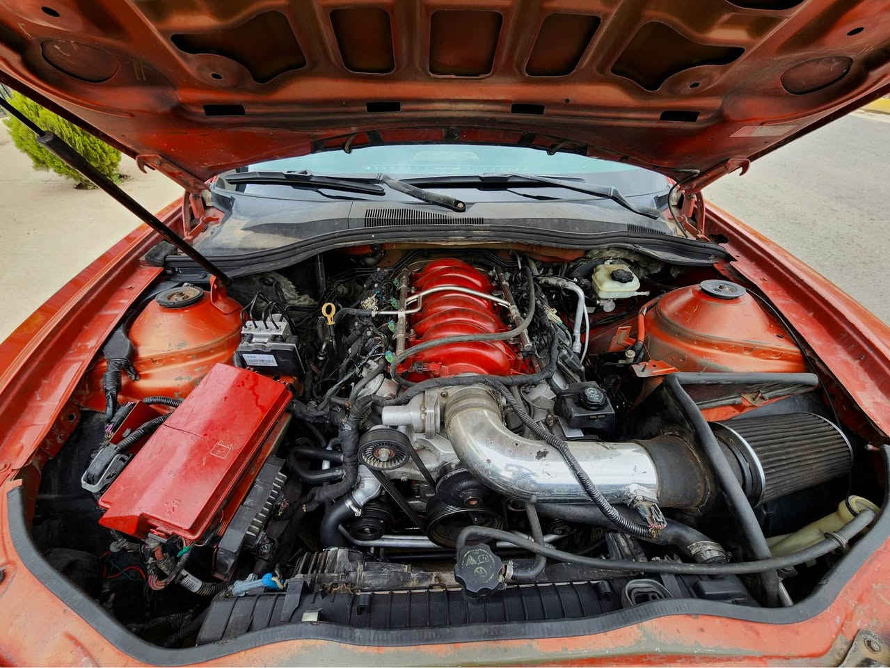 کاماڕۆ SS V8 مۆدێل 2010

بۆ فرۆشتن یان گۆڕینەوە

ڕەنگ پرتەقاڵی سبوغ عام تازە عیزام کراوەتەوە بۆ جوانی

سەیارەکە نموونەیە لە جوانی و کەشخەیی

چوار ویل و تایەی لۆکی لەسەرە

سەنەوی تا 2027 

5 وەرەقە غرامەی لەسەرە لە دوای معامەلە بە دەست دەگەڕێندرێتەوە

شاشە ئایپادی جوانی بۆ بەستراوە

مەکینەی تازە تەعمیر کراوەتەوە و زۆر مەزبووتە

نرخی 83 و معامەلە

ژمارە مۆبایل:

*********** رانية, السليمانية
