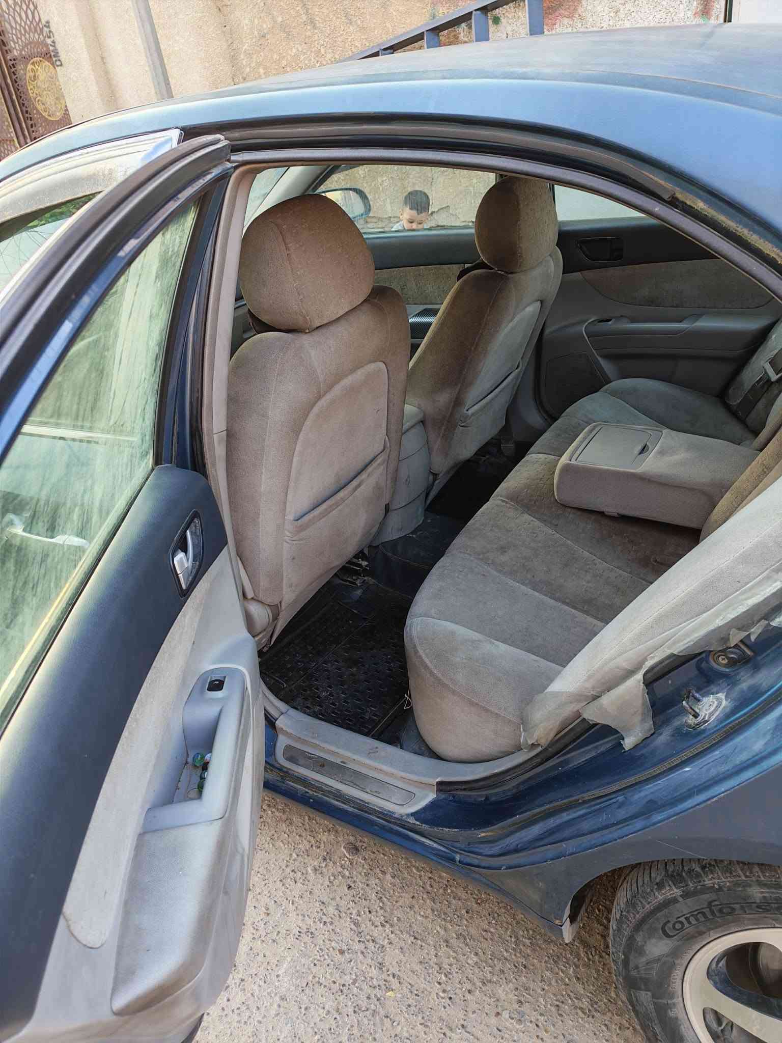 السلام عليكم 
للبيع سوناتا 2006 وارد كندي
ماشية 200 ألف
محرك 3300
6 سلندر
التبريد ثلج
ضررها بنيد طاير ومبدل بواحد بلادي
كامرة خلفية
مثبت سرعة 
تحكمها استيرن
شاشة اندرويد
مدخل USB
السيارة بيها تبخير
المكان بغداد الدورة
السعر 68 ورقة وبيها مجال
***********
