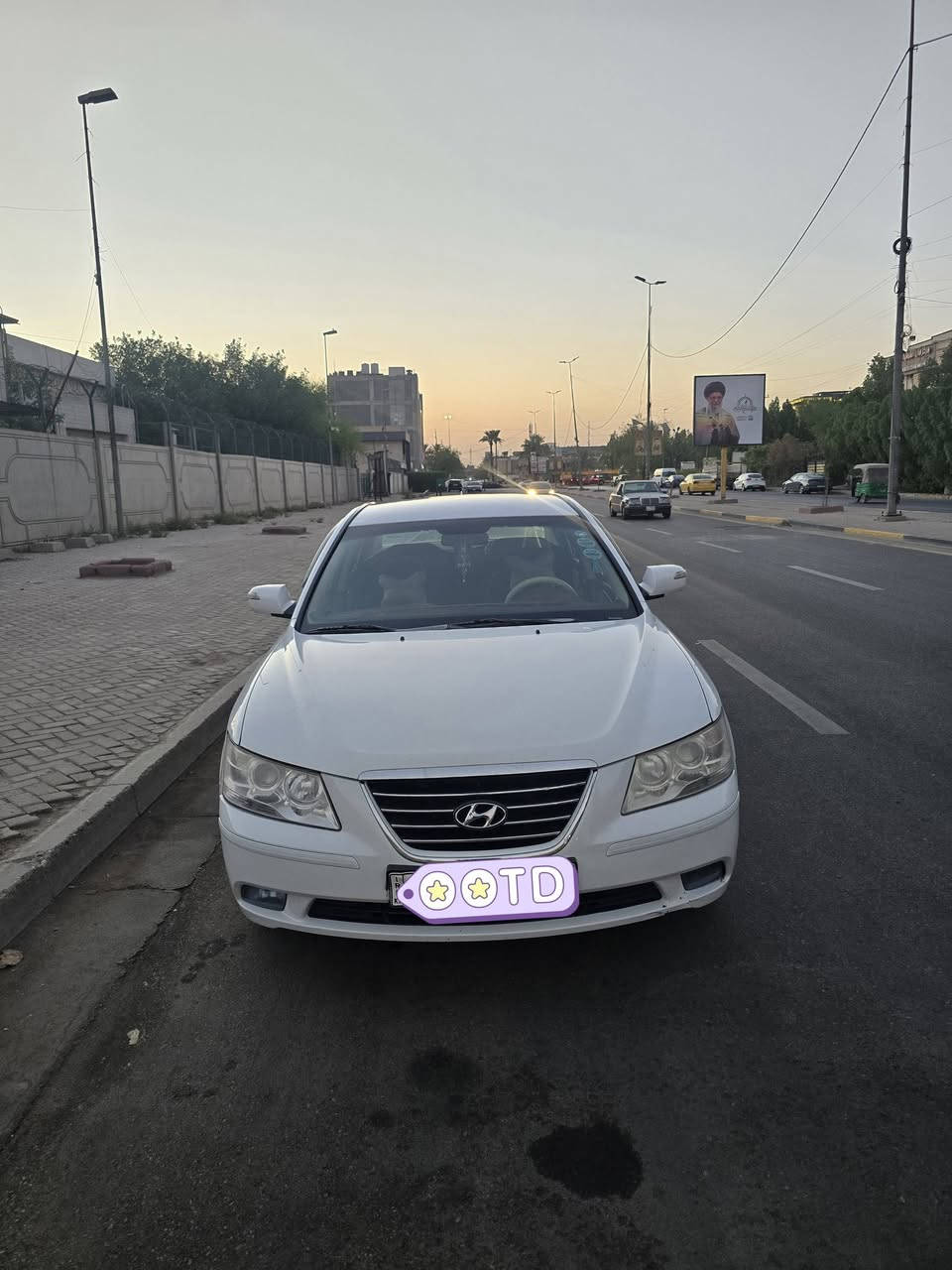 للبيع او المراوس بسياره عاليه وانطي فرق
سوناتا 2010 خليجي لون ابيض محرك 2400 
بيها قطعتين صبغ فقط الصندوق والجاملغ الخلفي 
باقي السياره كفاله كلشي شغال بيها السياره وما ناقصها برغي 
رقمها دهوك انكليزي تحويل مباشر 
مكاني بغداد 
للاستفسار *********** اتصال او واتساب
السعر 110
