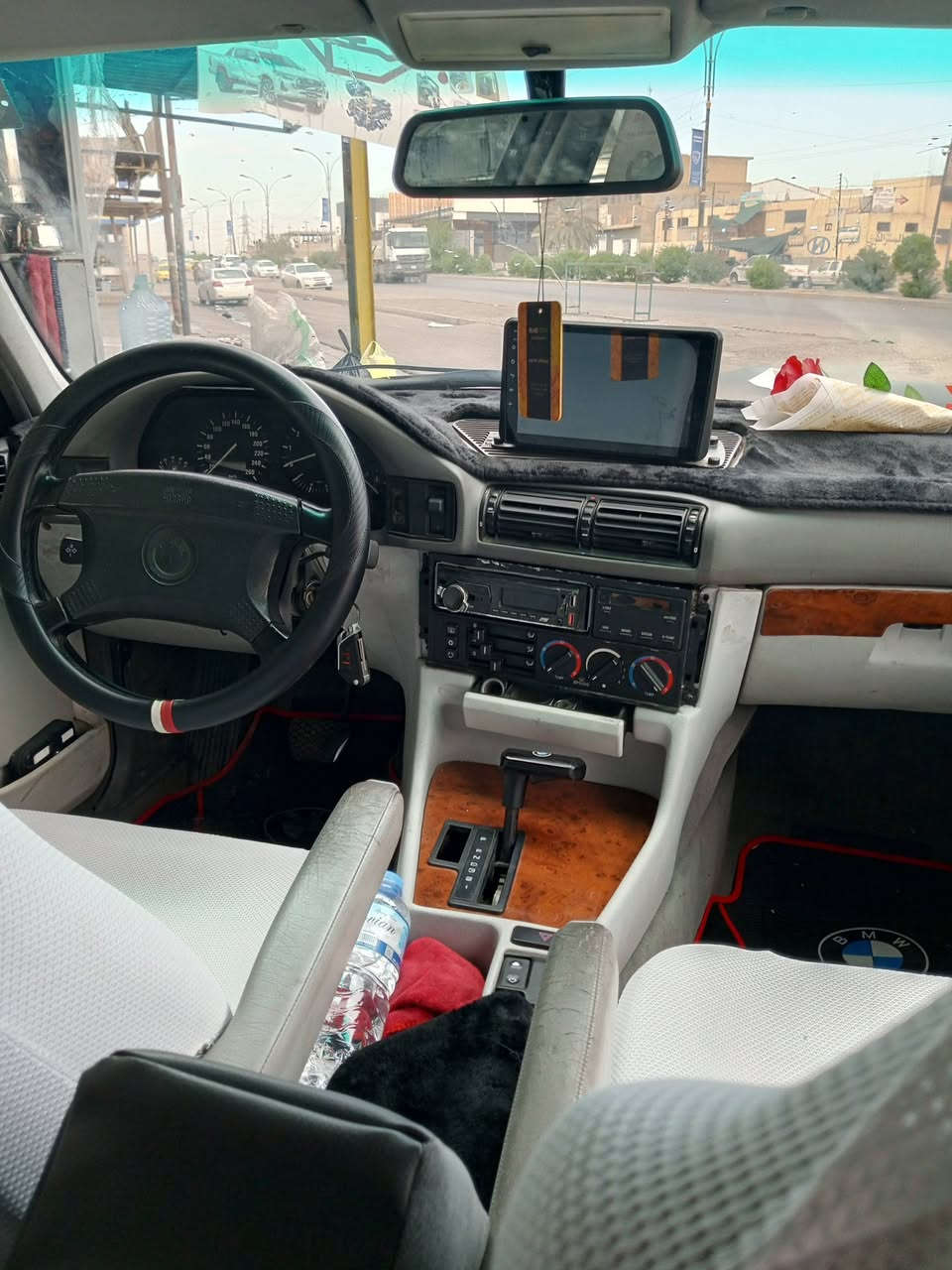 بي ام دبليو • بدون تفاصيل