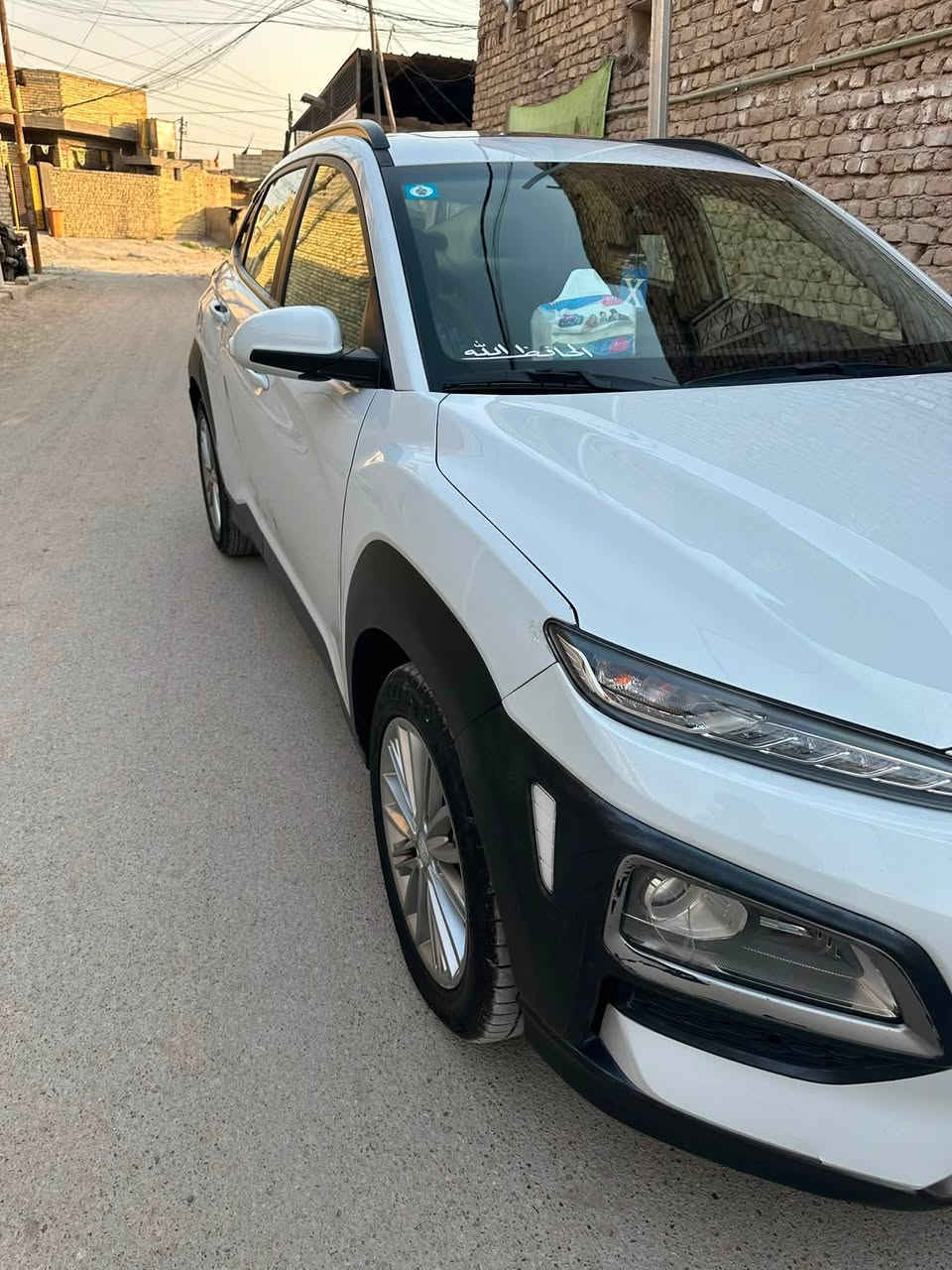 السلام عليكم
هونداي كونا للبيع موديل 2020
رقم بغداد باسمي تحويل ثاني يوم بيها بنيد تبديل ودعامية 
السيارة بدون صبغ اماكن بارد فقط فول مواصفات 1/1
فتحة 
بصمة
نظام سبورت
شاشة ابل كار بلي + كامرة 360 درجة
رادر +نقاط عمياء 
شحن وايرليس
هيتر كشنات
كشن كهربائي 
تحديد مسار
نظام منحدرات
بصمة ابواب + جنطة
كير. At ومكينة 2000 دوش المرغوب
ماشية 63 mi
السعر 130
السونار موجود داخل المنشور 
مكان السيارة بغداد مدينة الصدر
للاستفسار ***********
