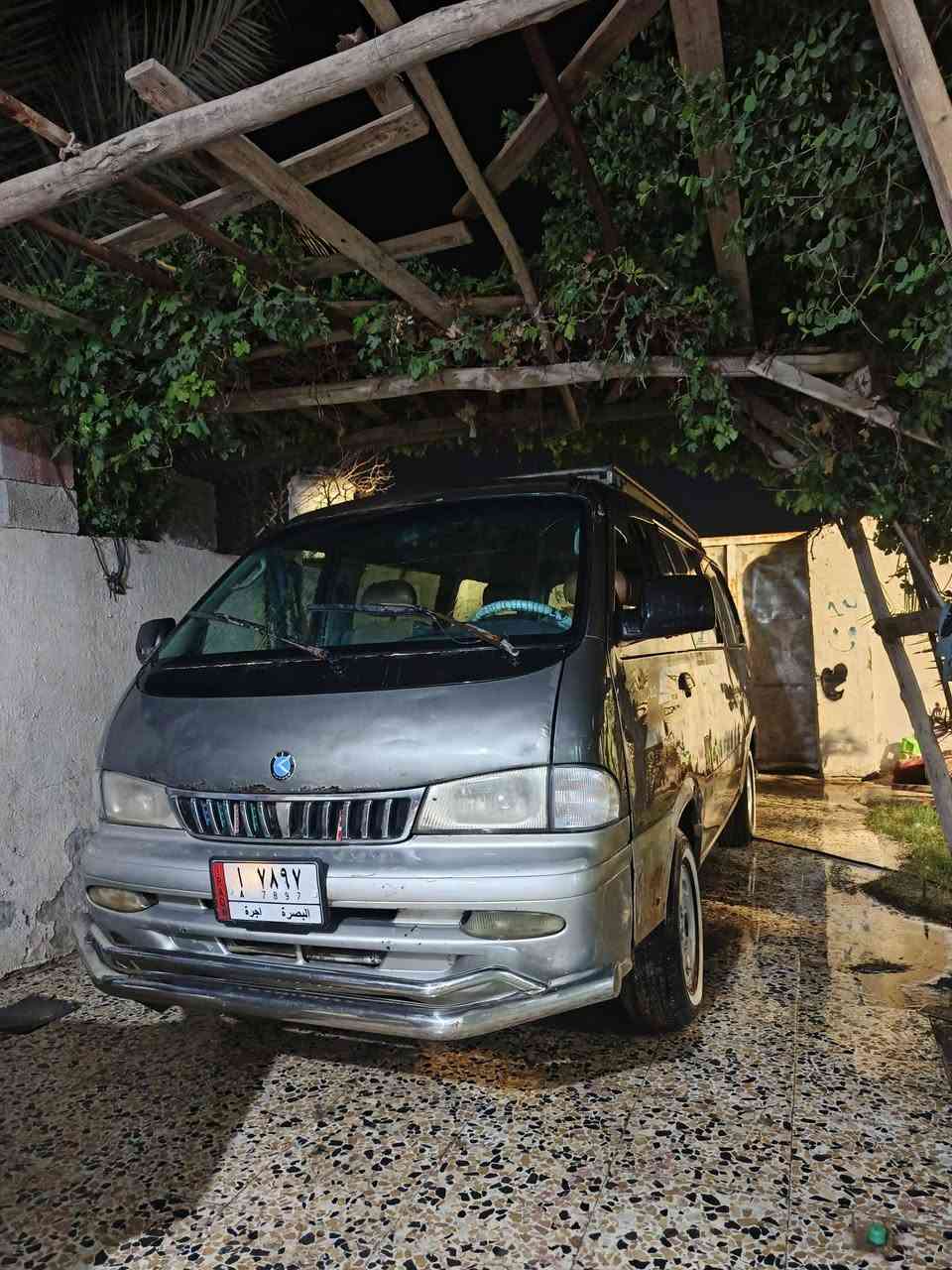 بيجو • موديل ٢٠٠٢ • للبيع