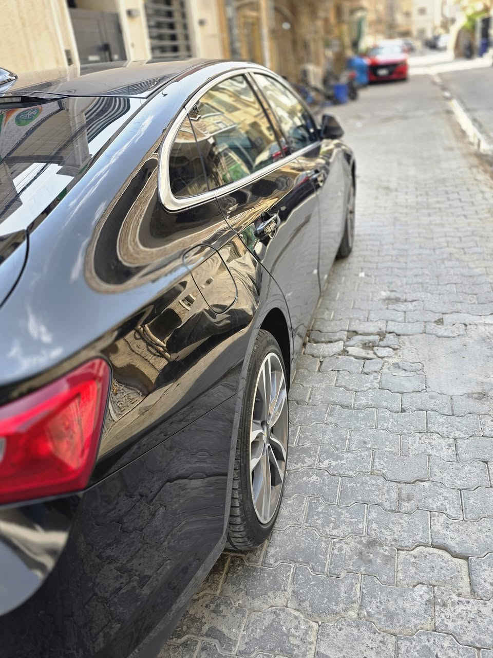 عندي ماليبو 2023 لون اسود ملكي رقم شمالي بأسمي بدون صبغ بدون ايرباك بدون دواخل سيارة جديدة ماشية ٦٦ الف 
#اريد مراوس مع تراكس 2024 اهم شي نظيفة بدون دواخل رقم بغداد او شمالي 
الي عنده ينزل ونتفاهم 
واذا يريد بيع سعر سيارة ١٢٠ 
***********
