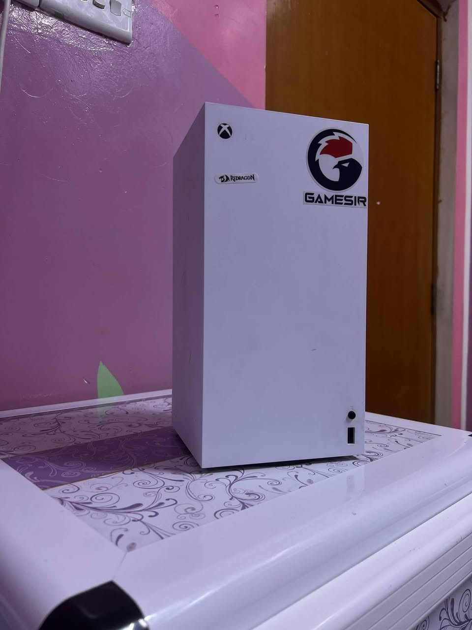 السلام عليكم مكلف بالنشر لصديقي
Ps5+Xbox series x نسخة الديجيتال 512+512
كامل ملحقات الاكسبوكس جويستكات ثنين و ال ps5 جويستكات 
بسعر مناسب: الاكسبوكس مستعمل أقل الشهر سعره 900 وبي مجال زين 
ال ps5: سعره 650 وبي مجال هم 
رقمي: ***********
