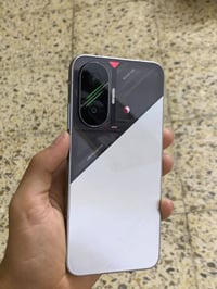 بوكو F7 • بطارية ٦٥٠٠ • شاشة ١٢٠ هرتز