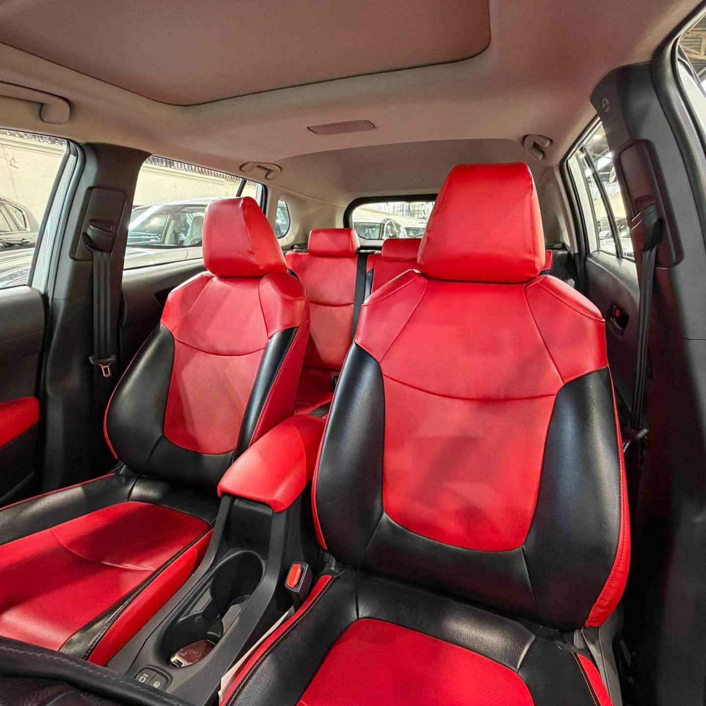 🚙✨ تويوتا كورولا كروس 2025 ✨
عملية، اقتصادية، ومواصفات مميزة للاستخدام اليومي والسفر 🔥

✅ موديل 2025
✅ ماشية 40,000 كم
✅ مكفولة كفالة عامة
✅ كاميرا خلفية
✅ فتحة سقف
✅ رادار
✅ تحديد مسار
✅ حالة ممتازة وجاهزة للتسليم

✨ سيارة تجمع بين الراحة، الأمان، والاعتمادية المعروفة من تويوتا.

📍 متوفرة لدى شركة علي الشيباني لتجارة السيارات
بغداد – الكاظمية – جكوك قرب مرور الكاظمية

📞 للاستفسار والحجز:
***********-***********

🔥 كورولا كروس 2025 بمواصفات مميزة وكفالة عامة… لا تفوت الفرصة!

#كورولا_كروس #CorollaCross #Toyota #Toyota2025 #سيارات_العراق #بغداد #علي_الشيباني
