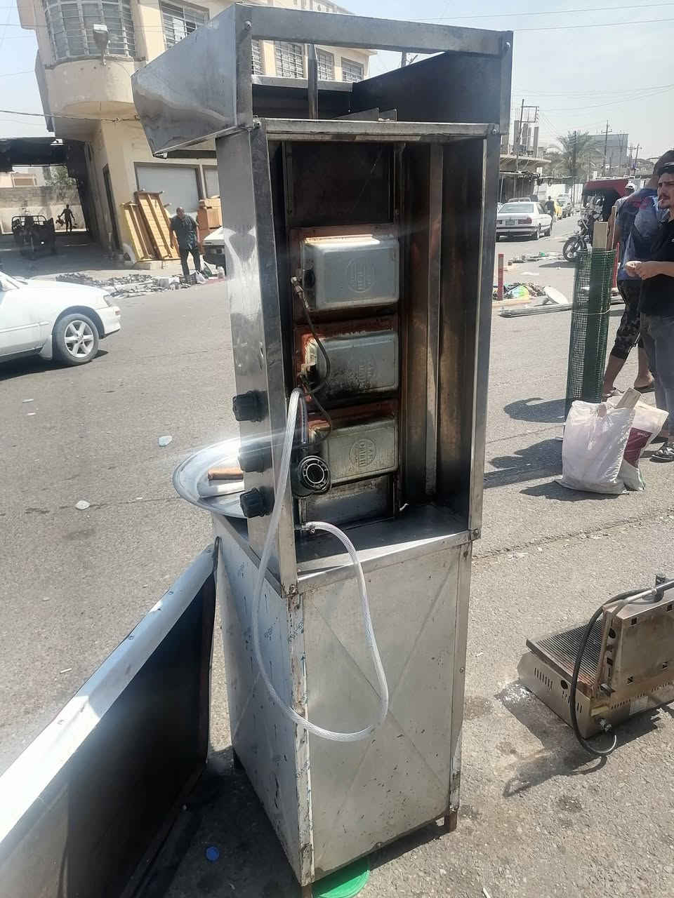 بيع مستعجل شراي خابرني عل رقم او علق واني اردلك *********** شوايه 100 قفل الكابسه 70 قفل الاعلان 10  قفل اقل من هل سعر لا تخابر
