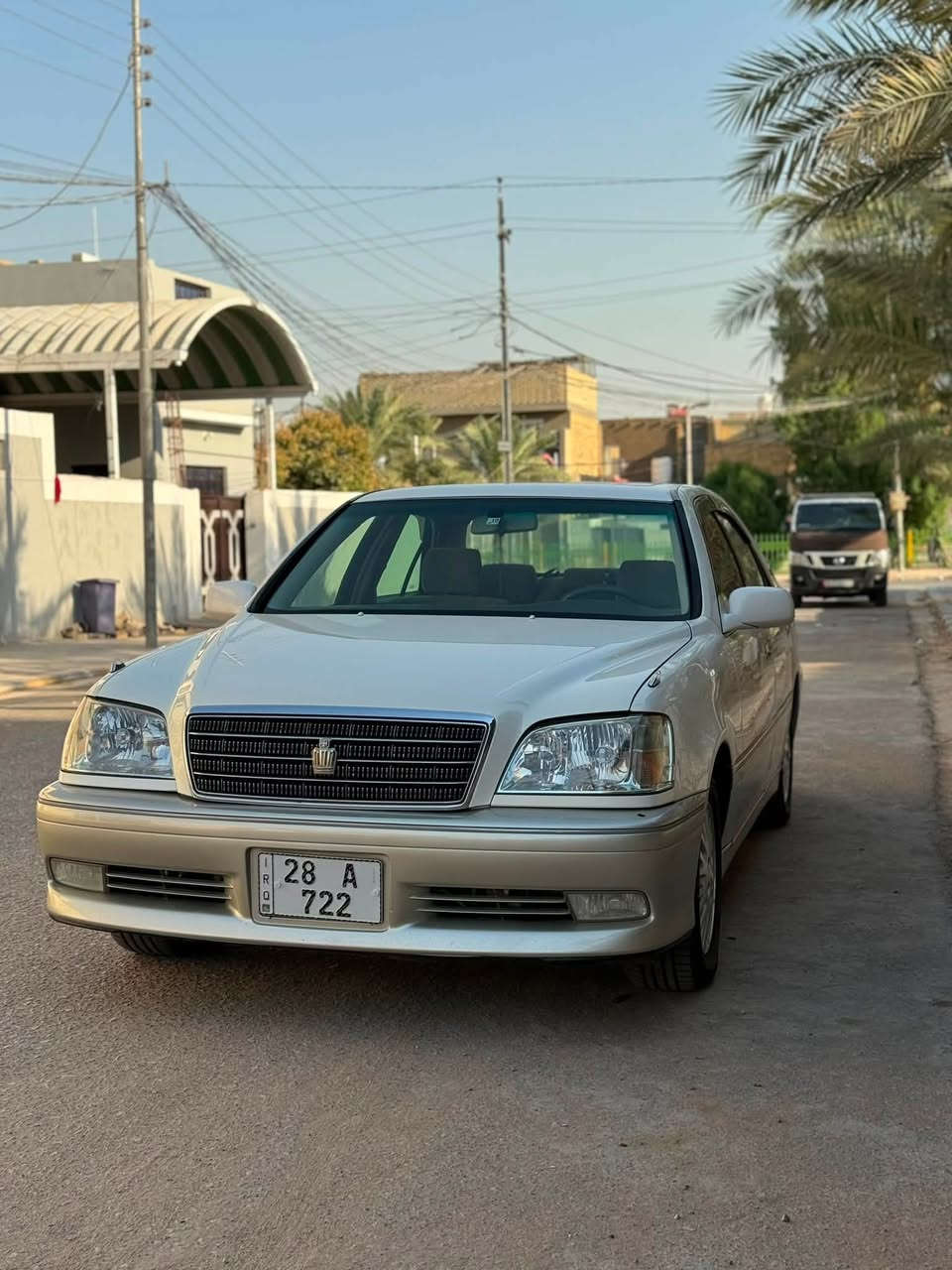 السلام عليكم
ملكة كراون
موديل 2001 
رقم مميز نجف
قرار 102
تحويل ثاني يوم
كفاله من الكص 
تحويرة النجف
سياره جاهزه مجهزه 
ماتصرف عليها ابد 
4 دكم 
فتحه 
كرستال
محرك ديفور الكبير
شاصي 75
فول مواصفات 
السعر 160 
***********
