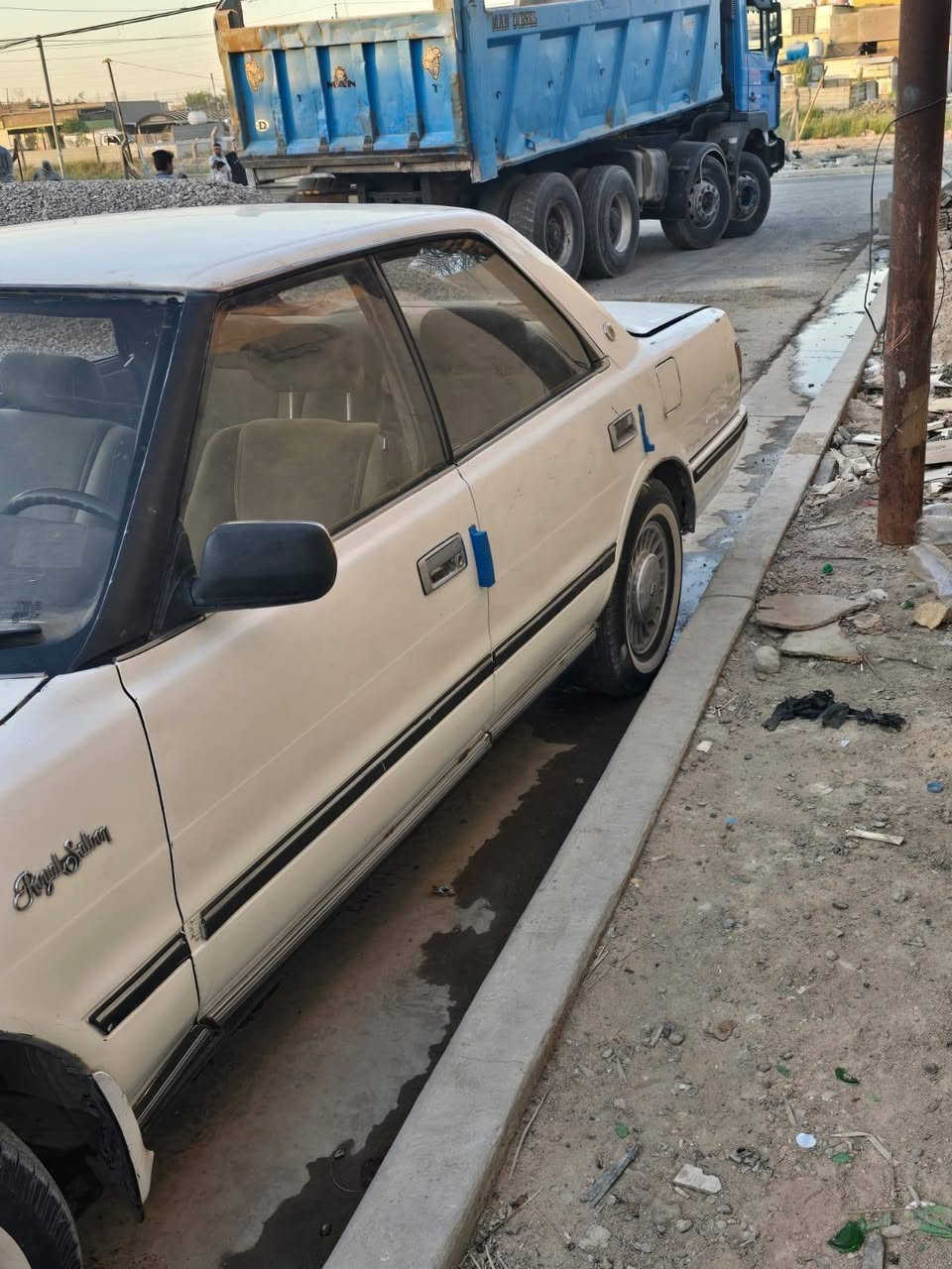 السلام عليكم سياره هارتوب كصيف المرغوب موديل 90رقم ديالى مشروع وطني بسمي شخصيا محرك بطه 2ونص بيها صبغ باب خلفي فقط سياره جاهزه تخم تاير حداديه صدر السعر 32العنوان بغداد وبالعافيه ع الياخذها الشراي يتصل ع الرقم ***********
