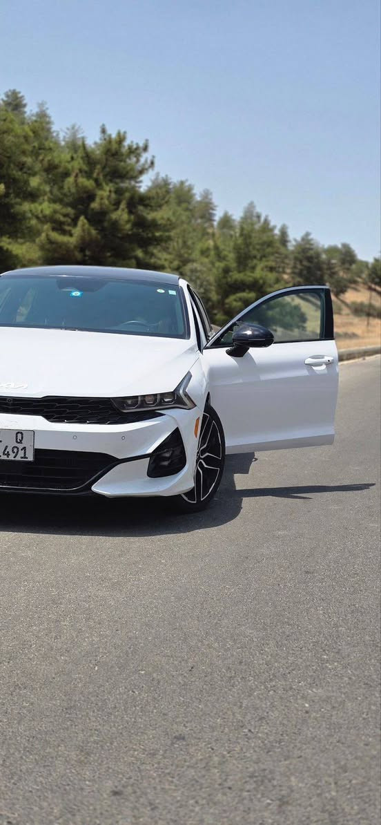 كيا 2023 K5 GT فول اعلى شي ب K5 محرك 2500 توربو رقم بغداد بسمي وارد امريكي ماشيه 45 حادث بسيط بدون ايرباك صورالحادث موجود بالمنشور تبديل قبق جنطه بلادي نفس الون بدون صبغ  السياره مكفوله من الصبغ حته الدعاميات فول مواصفات  GT اربع كامرات حساسات امامي خلفي رادارات كشنات كهرباء جلد تدفئه تبريد بالكشنات نظام صوت BOSE 12 سماعه
السعر 205 

***********

نص مكتوب في الصور:
- NOTE 40 Pro
- 24mm f/1.7 1/50s ISO119
- 24mm f/1.7 1/26s ISO50