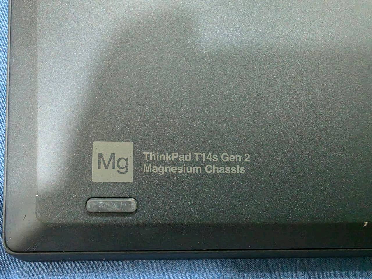 لابتوب ثينك باد t14s للبيع فقط نضافه 99% المواصفات:
معالج core i7-1185G7 الجيل 11

رام 32 جيجا ddr5 بسرعه 4267 

هارد 256 SSD قابل للتطوير

كارت شاشه مدمج iris 16GB

شاشه حجم 14 بدقه 4k مع خاصيه ال HDR و ايضا مانع انعكاس 

تحتوي على بصمه اصبع و IR (بصمه وجه)

بطاريه تدوم من 2 ساعات الى 6 ساعات حسب الاستخدام

السعر 750 الف و بيها مجال قليل 
العنوان بغداد الغزاليه لا يوجد توصيل
هـ/***********