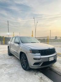 HEMI V8 • ١١٠ ألف كم • جلد اسود