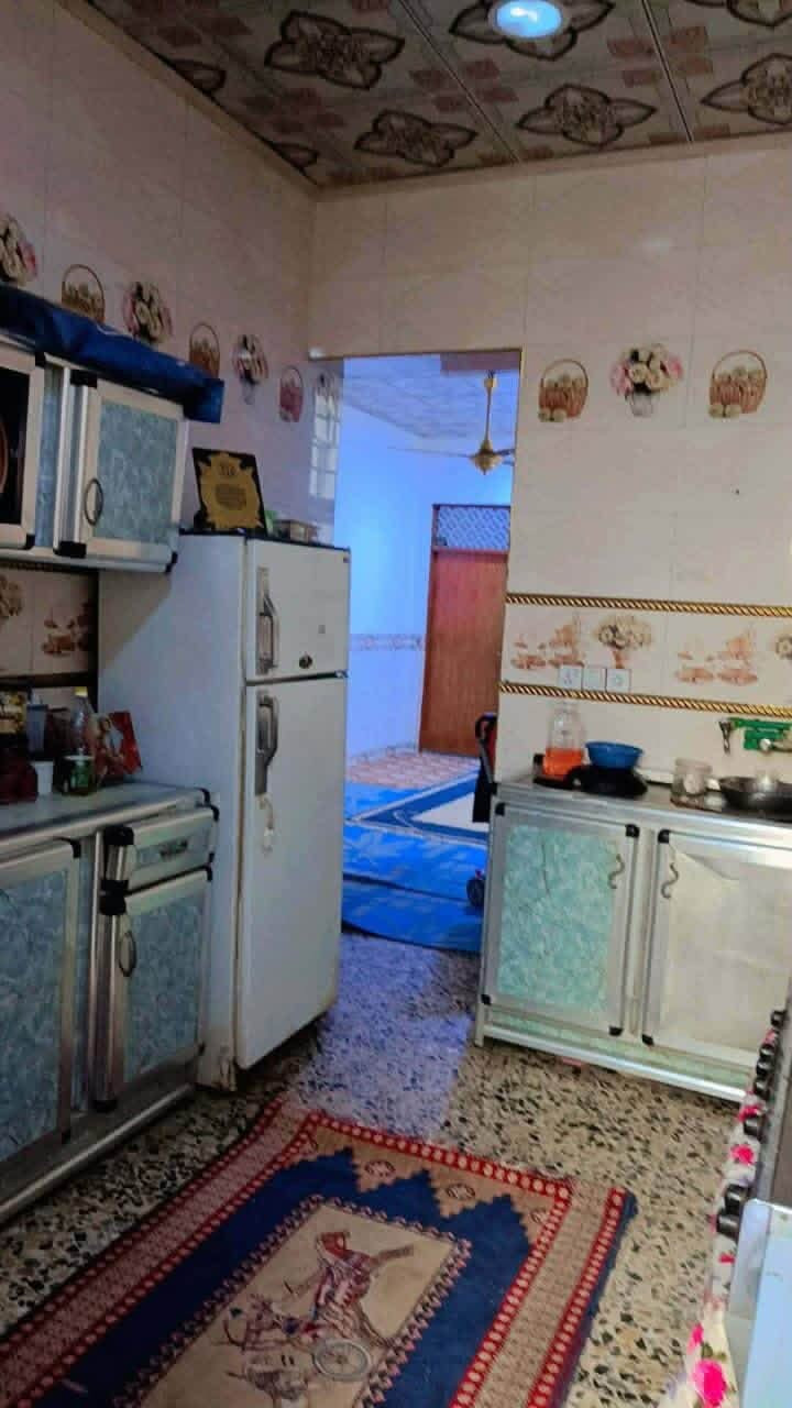 اكرم للعقار   ***********
==================================

      دار للبيع  المساحة 100 متر طابو صرف 

       حي ميسان قطاع 22 قرب شارع البوريات 
        
==================================
                            طابق ونص 

الطابق الاول/ غرفة وصالة ومطبخ وأستقبال 

وصحيات داخلية وخارجية ومكشوفة وطارمة 

          الطابق الثاني/ غرفة وصالة  

              بناء طابوق صب كونكريت 
               
               السعر 127 وبي مجال 
           
 للاستفسار الاتصال بالرقم  *********** وات سآب 

او مراجعة المكتب/ عنوان المكتب النجف الكوفة 
  
   حي ميسان شارع الكيات مقابل اسواق حليم
