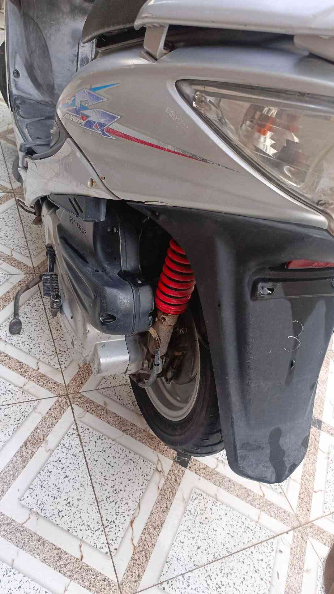 ج4 مفتوحه دراجه فول نعومه 
كله شغاله كل نقص مابيه 400 ومجاله قليل 
*********** ناصريه مركز دراجه على  البلاد

نص مكتوب في الصور:
- CAMON 20 Pro 2026.09.18 18:23 101mm f/1.7 1/60s ISO310