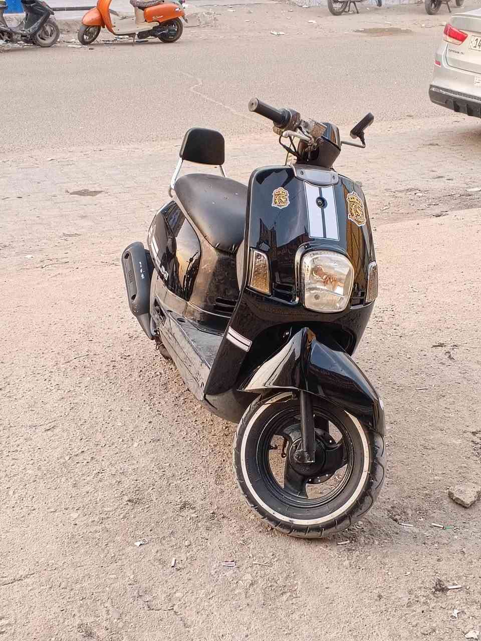 ماكس بوليس • كابريتر • لايت زنون