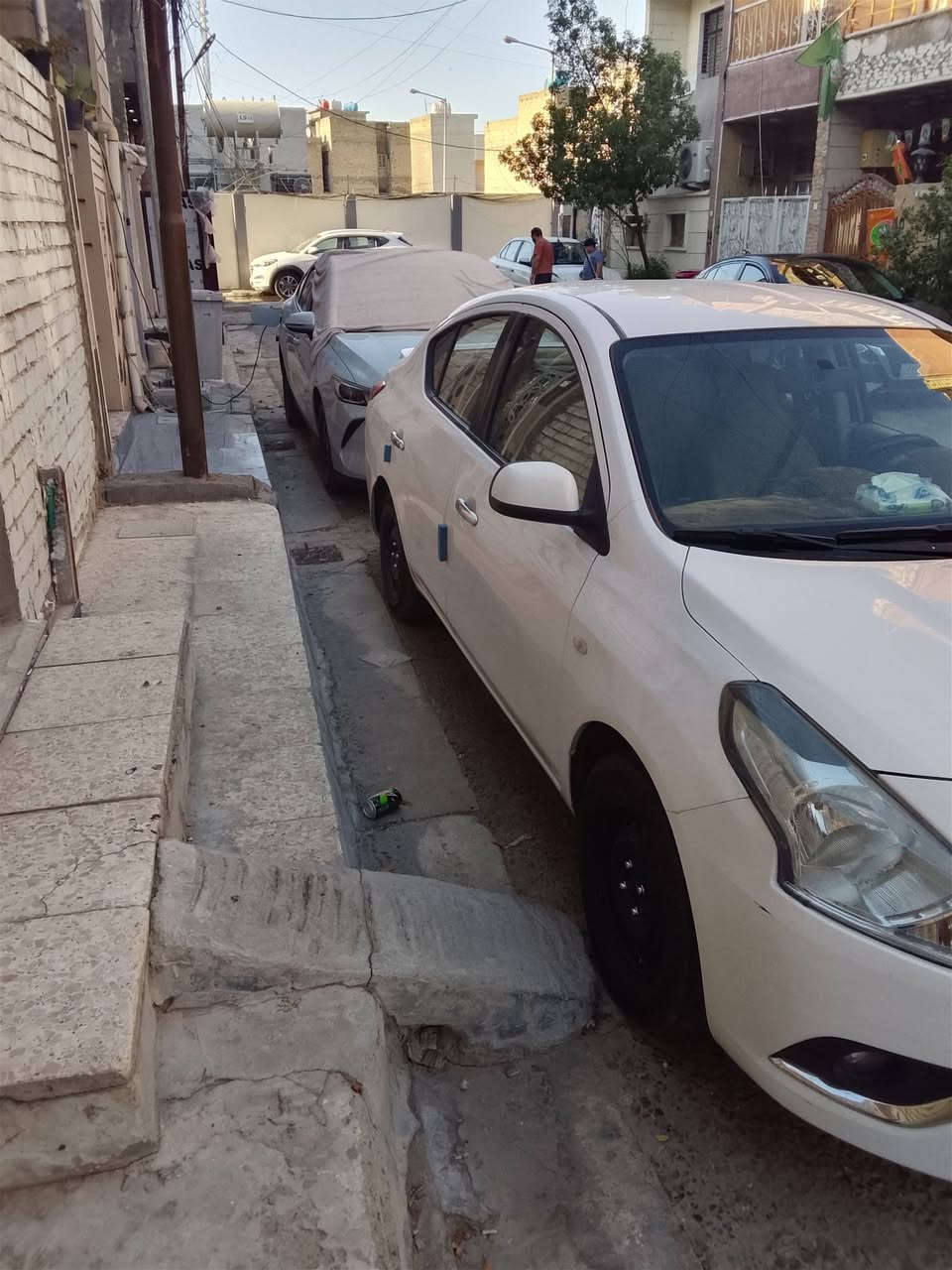 السلام عليكم من رخصه الاادمن سياره سني هندي موديل 19 كامل مككفوله من الصبغ والضربه فقط بارد قليل  الراقي مكفول سياره سليمانيه بسمي.  السعر 94. لاتصال ***********.  بغداد حي القاهره
