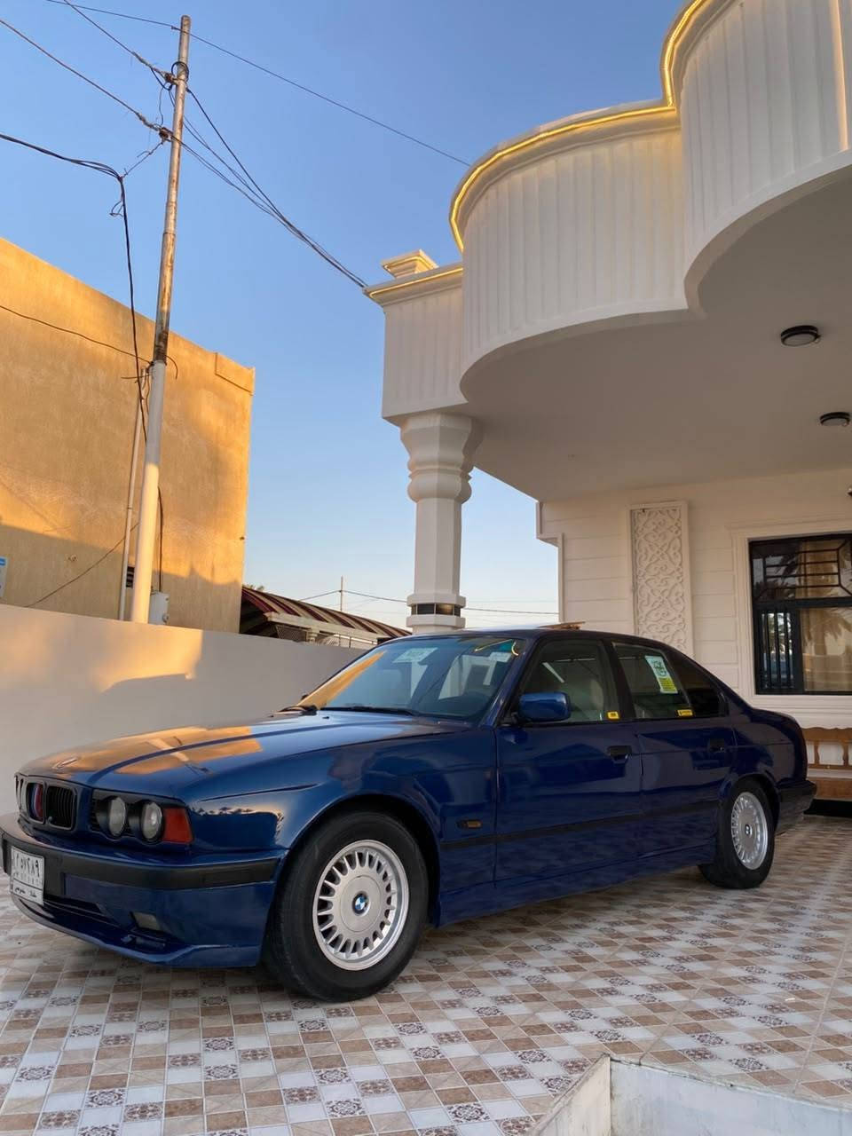 بي أم 525 بجم عريضه مديل 95السياره جاهزه من كلشي مكينه كير حداديه تخم تاير كله جديد تبريد ثلج مسجل سماعات دمام السياره مال بيت مال جناي أبد ما متعوبه مكاني نجف اي ستفسار اتصل وبخدمتك ***********
