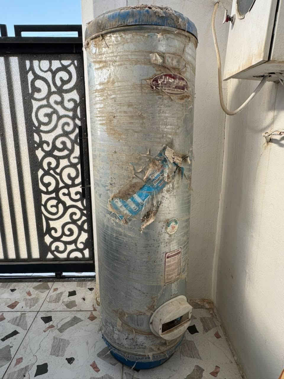 كيزر سخان ماء
شغال مابي اي عيب 

سعره ٥٠ الف

رقم الهاتف ***********

عنوان كركوك منطقة حريه
