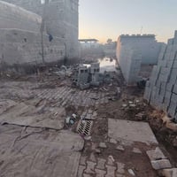 كاع ١٠٠ متر ٥*٢٠ مجاري ومقرنص وكهرباء كله بلباب بشارع لفرطوس مستعجل ع ...