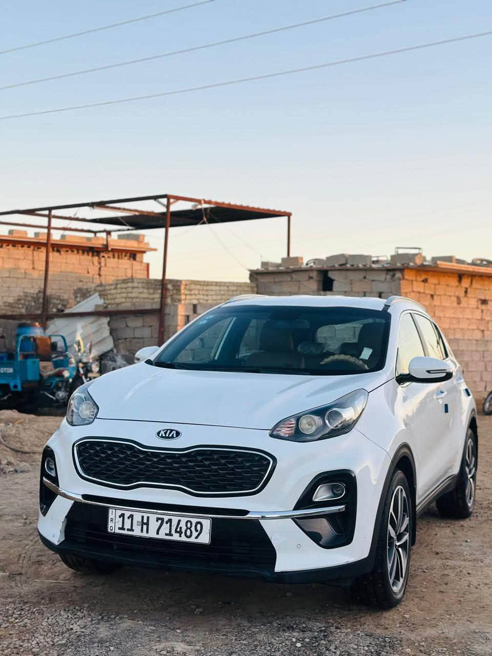 السلام عليكم شباب اسبورتج للبيع موةيل 2019
خليجي كفاله عامه  ماعده اصبع بارد يم قبق البانزين
ورصعه باب السايق فقط. رقم بغداد بسمي السعر182
***********
