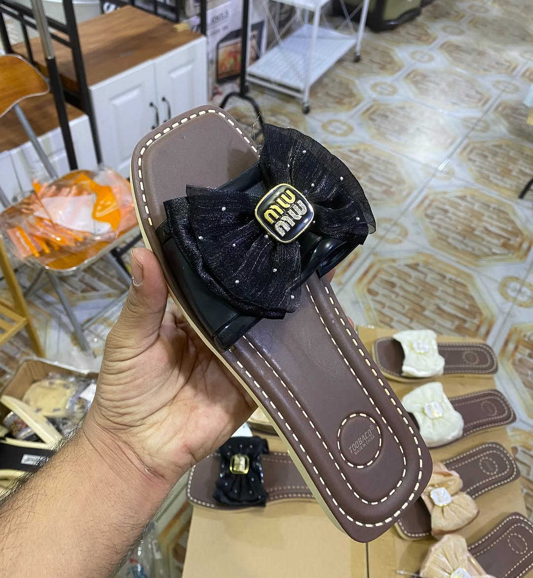 جديد • متوفر