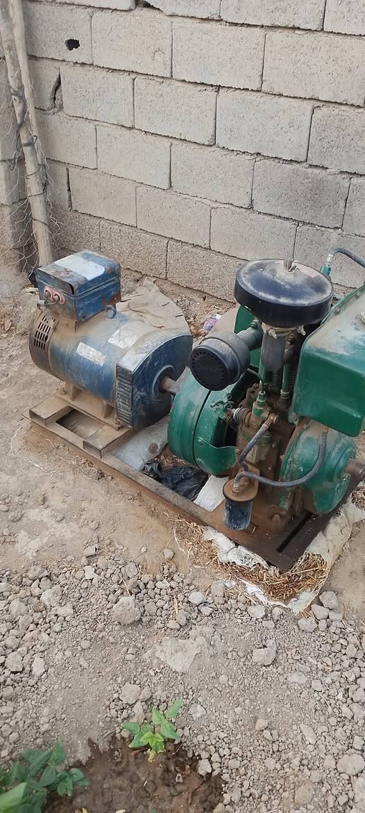 السلام عليكم مولد هندي شاتك للبيع المحرك 10حصان وراس التوليد 7ونص كيفي مولده كلش نضيفه ابلادي العنوان واسط الاحرار / ***********
