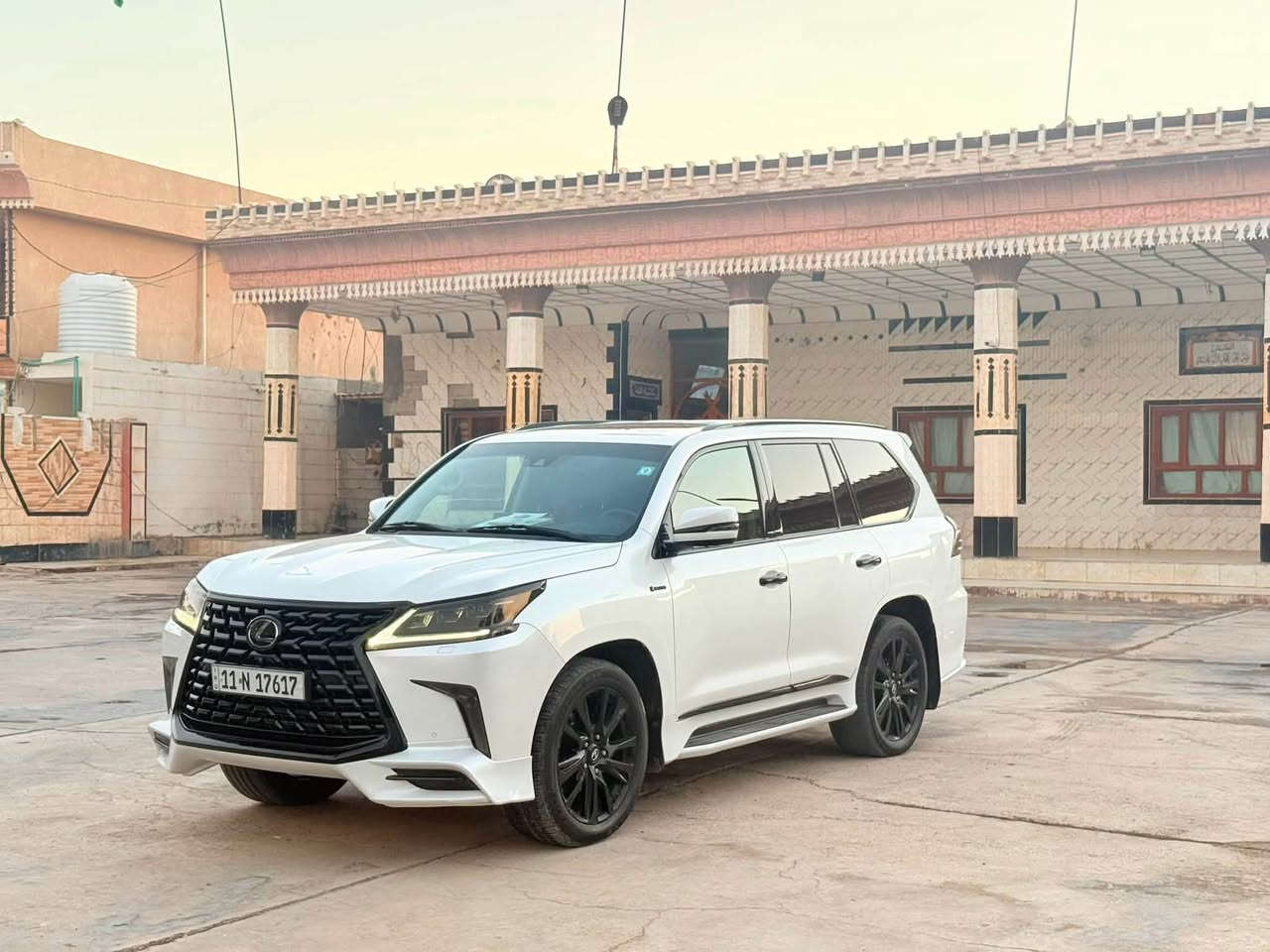 لكزس LX570 • ٢٠٢٠ • ٧٠ الف كم