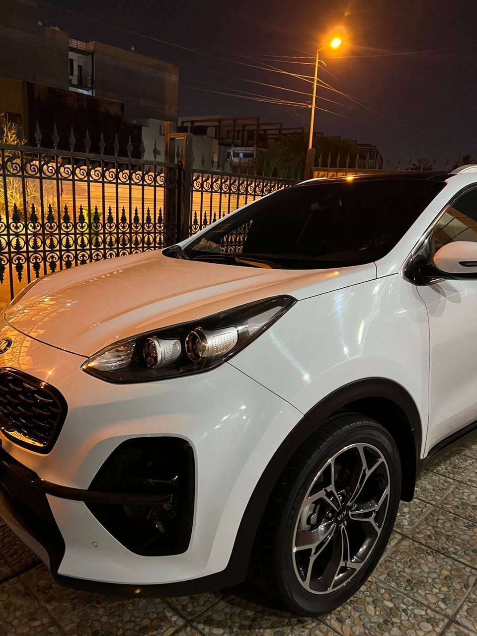 سبورتج للبيع موديل 21 خليجي جي تي لاين ماشيه ٩٣ فول واحد علئ واحد مكاني المنصور يرموك للاستفسار الاتصال على الرقم ***********
