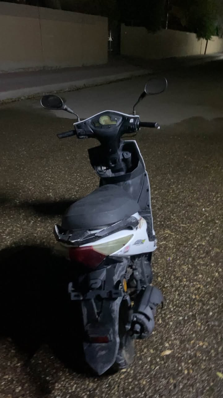 سلام عليكم سايم نحله لبيع محرك 125 محركها ناعم وحلو نضافه فول سعرها 750 الف بيها مجال بسيط ***********
