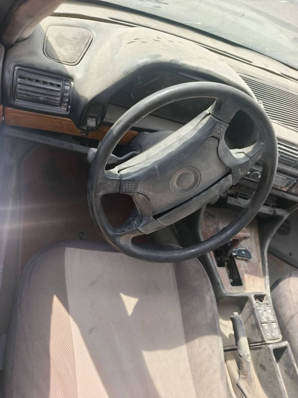 ه السلام عليكم بيئم 730 بيه مكينه 35 حاويه نقص كير بيه رقم بغداد مداور مباشر السعر 22 بيه مجال بسيط المكان بابل
