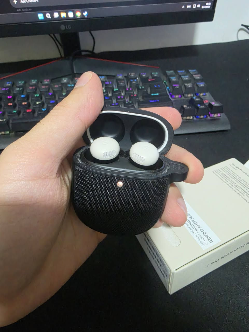 Pixel Buds pro 2 للبيع
سماعات كوكل بيكسل الجيل الثاني احدث جيل للبيع
مع كفر ماركة spigen العالمية
نظيفة و كل غراضها كاملة
السعر ٢٥٠ ألف 
مكاني بغداد متوفر توصيل 
***********
