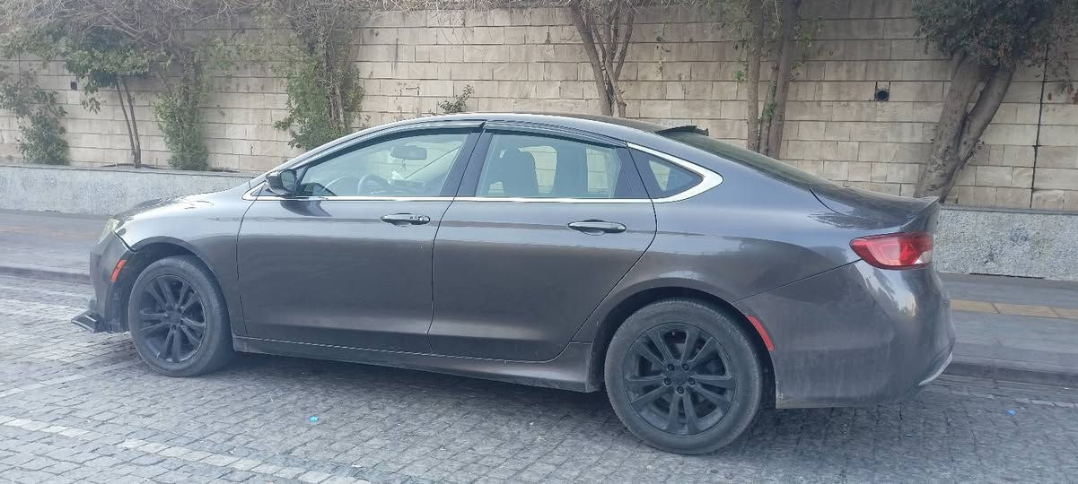 السلام عليكم كليسر سي 200 موديل 15 لون نفطي محرك 2400
رقم اربيل بسمي قطعتين جملغ على بارد ومبدل باب سعرها مناسب 85 وبيها مجال قليل مكاني حاليا اربيل موصل 
الاستفسار اكثر اتصل بالرقم وبيها سونار ***********
