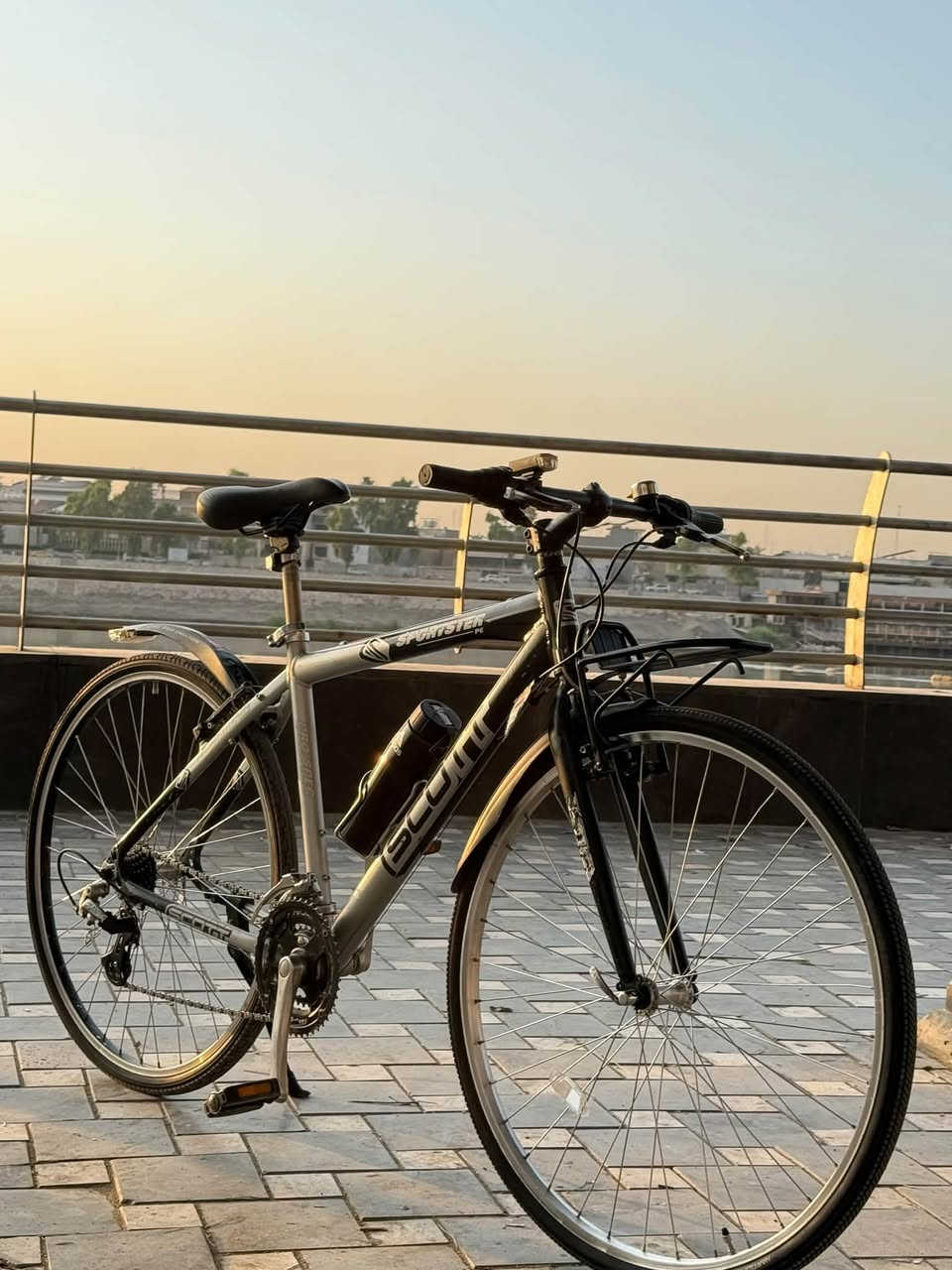 سكوت • C700 • ٢٨انش
