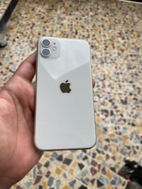 آيفون ١١ • ١٢٨ غ.ب • بطارية ٨٣%