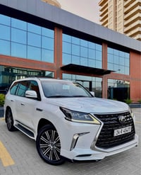 لكزس LX 570 • ٢٠١٨ • ٨٦٠٠٠ كم