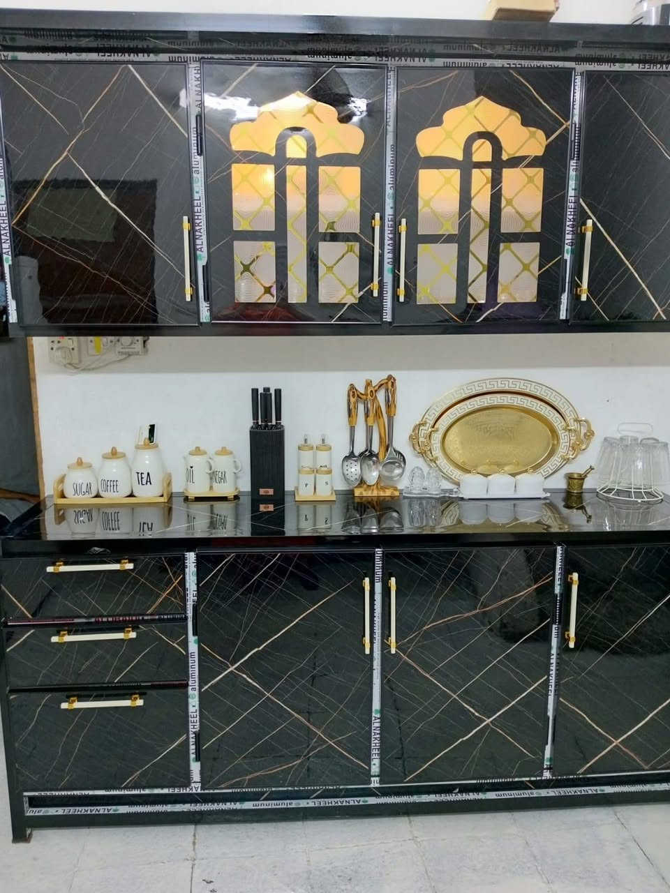 كاونتار جديد السعر 650 العنوان بغداد حي الامانه التصال ***********
