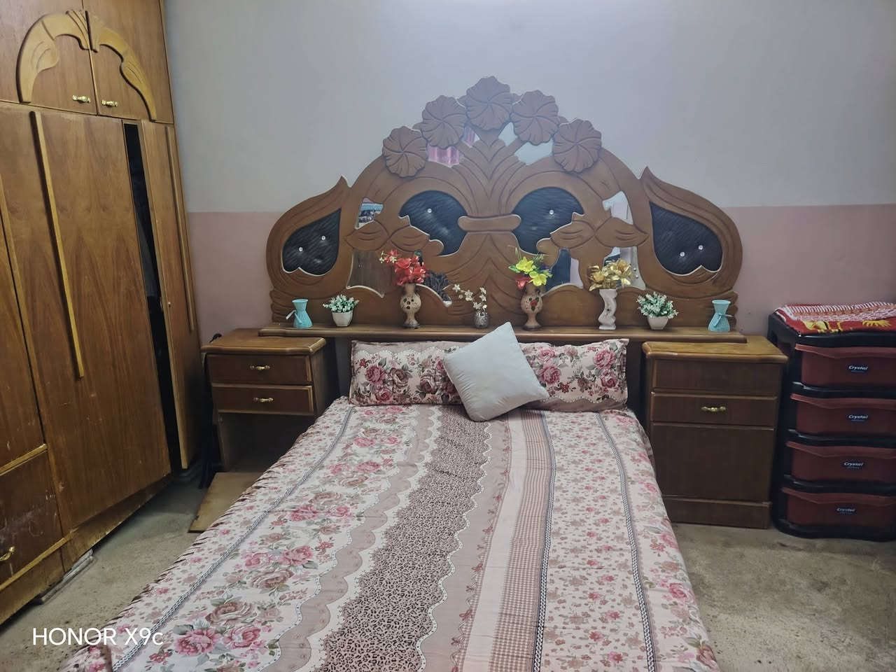 غرفه نوم للبيع السعر 450 اوبيها مجال للستفسار ***********

نص مكتوب في الصور:
- HONOR X9c