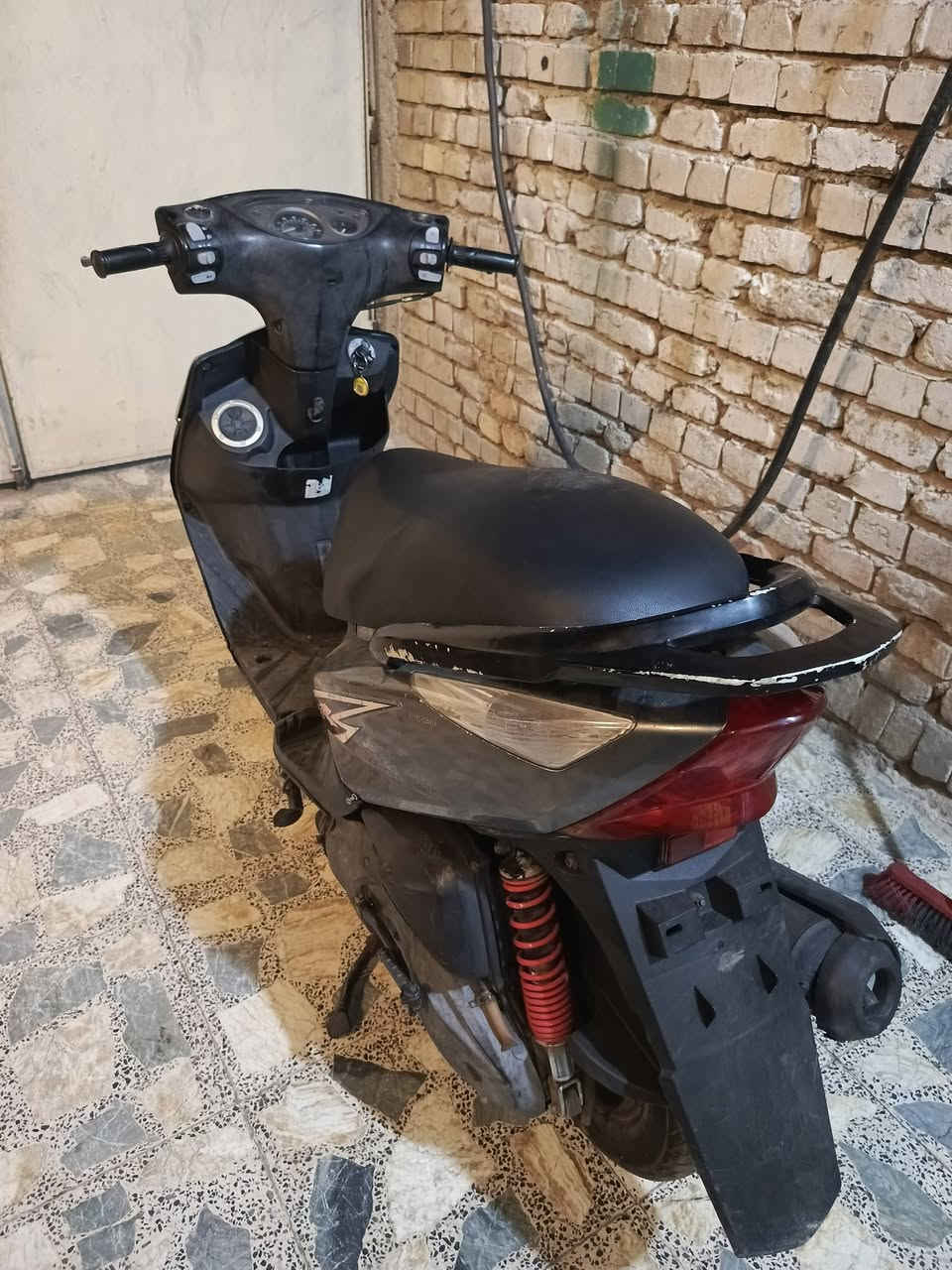 دراجة كابريتر ثعلب Gtr  السعر 700 وبيها مجال مكفول اي نقص ما بيها حشاكم من النقص مكينه وكفر و كابريتر كله بلادي مكينه ممفتوحة مدينة صدر ‏‪***********‬‏
