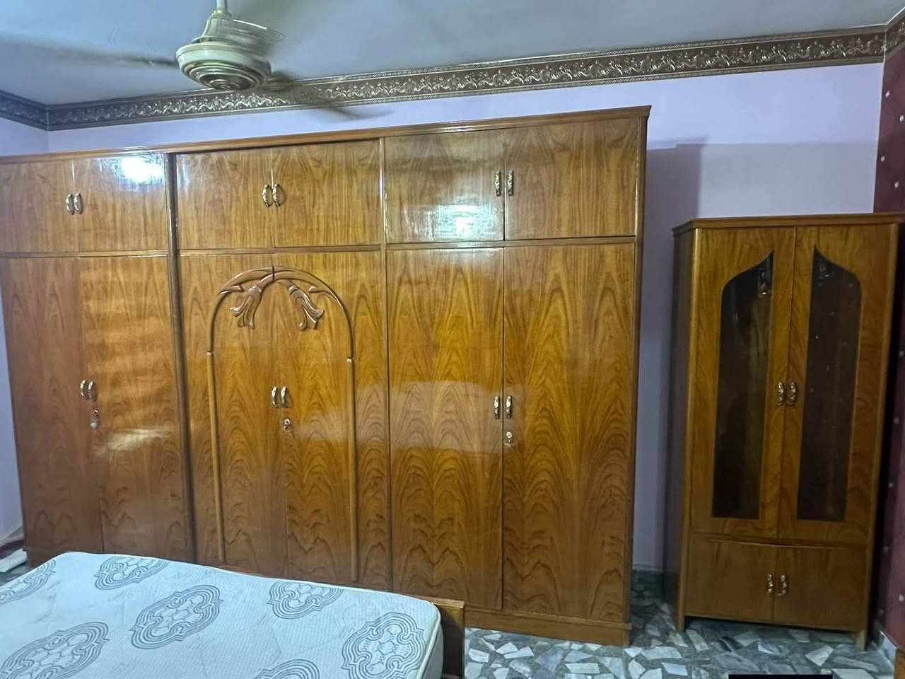 غرفه نوم • رمادي التأميم • جسر عمر عبد العزيز
