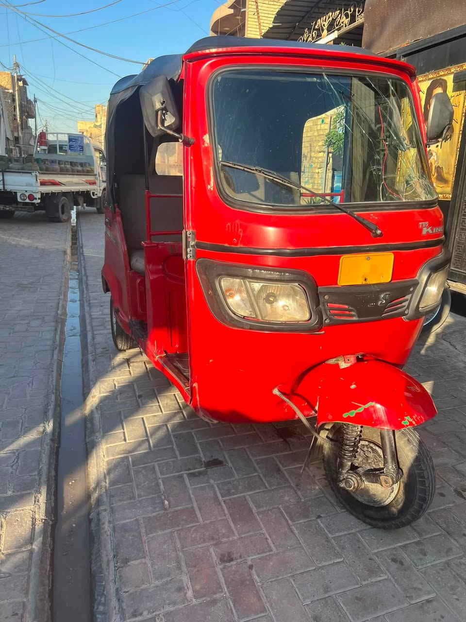 سلام عليكم تكتك للبيع تيف اس مديل ١٨ ما بيه ضربه بس دوس بيهن خياس مكينه و كير خير من الله كبل للشارع اروق سبعه اصليه حتى كمركه مدفوع كبل ترقم سعر ٣ ملاين و بيه مجال مكاني بغداد بياع شهداه بيه ***********
