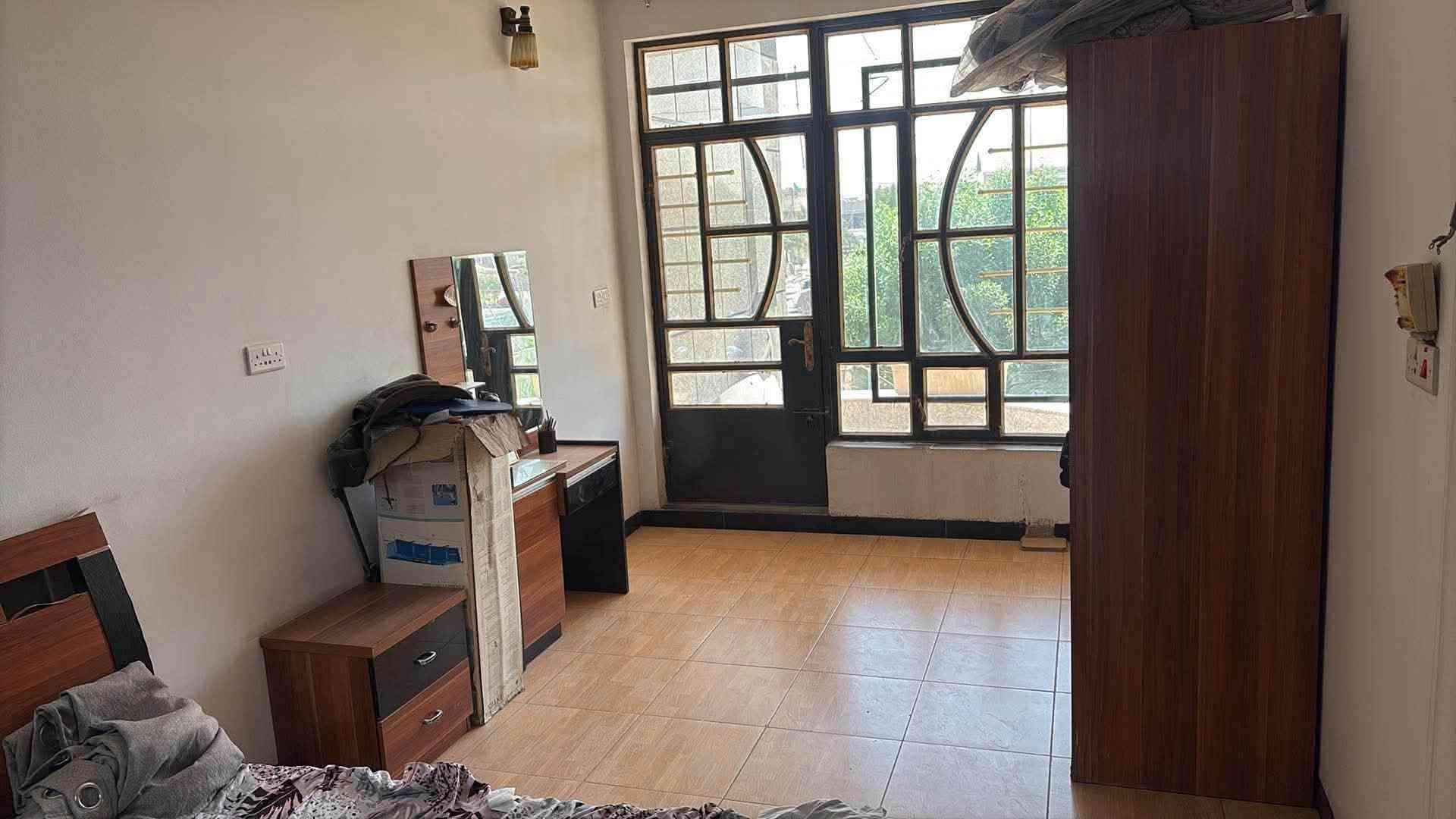 غرفتين نوم و ميز تلفزيون للبيع مكاني البلديات بغداد وبسعر مناسب ابيعهن
***********
