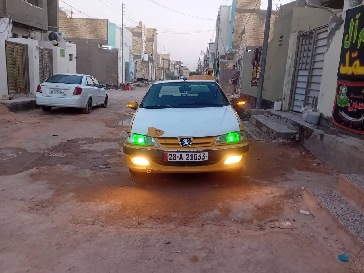 سلام عليكم بيجو بارص موديل 2013 سياره مكينه وكير زينات السعر 25 الاتصال على الرقم ***********
