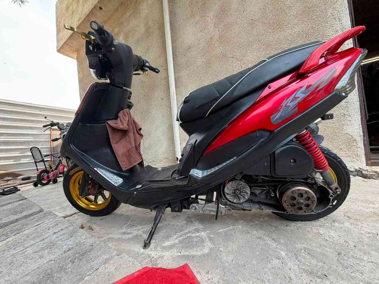 ماكس عدلة • ٥٨ • رياضي