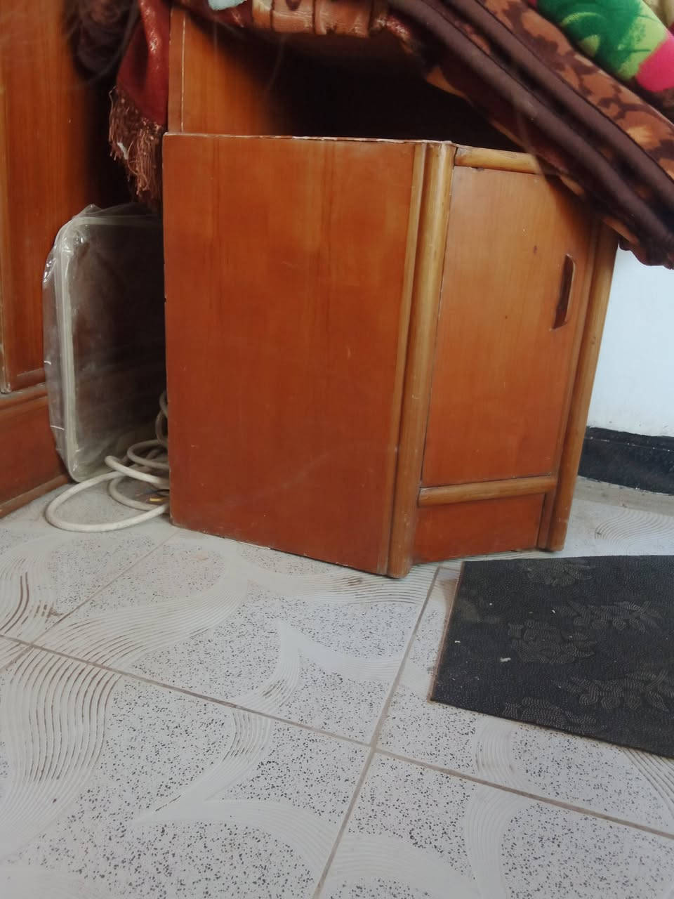 غرفه صاج عراقي كلش قويه تكمه شغل درجه اولى بمليون قفل ليريدهه يتصل مكانه حله ***********
