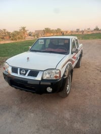 نيسان فور ويل • ٢٠٠٨ • مزاد الداخلية