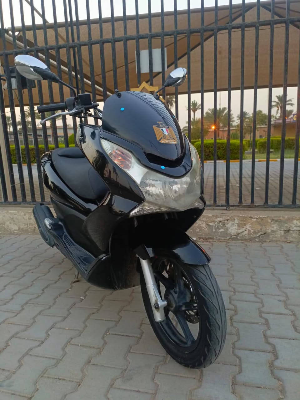 سلام عليكم PCX رمبه ياباني jf مكينه بلادي ممفتوحه شرط علفحص ناعمه حيل استان حساس كهربائي كفاله عامه السعر مليون او 300 بيها مجال اورق المعرض موجوده مكاني بغداد اعطيفيه ***********
